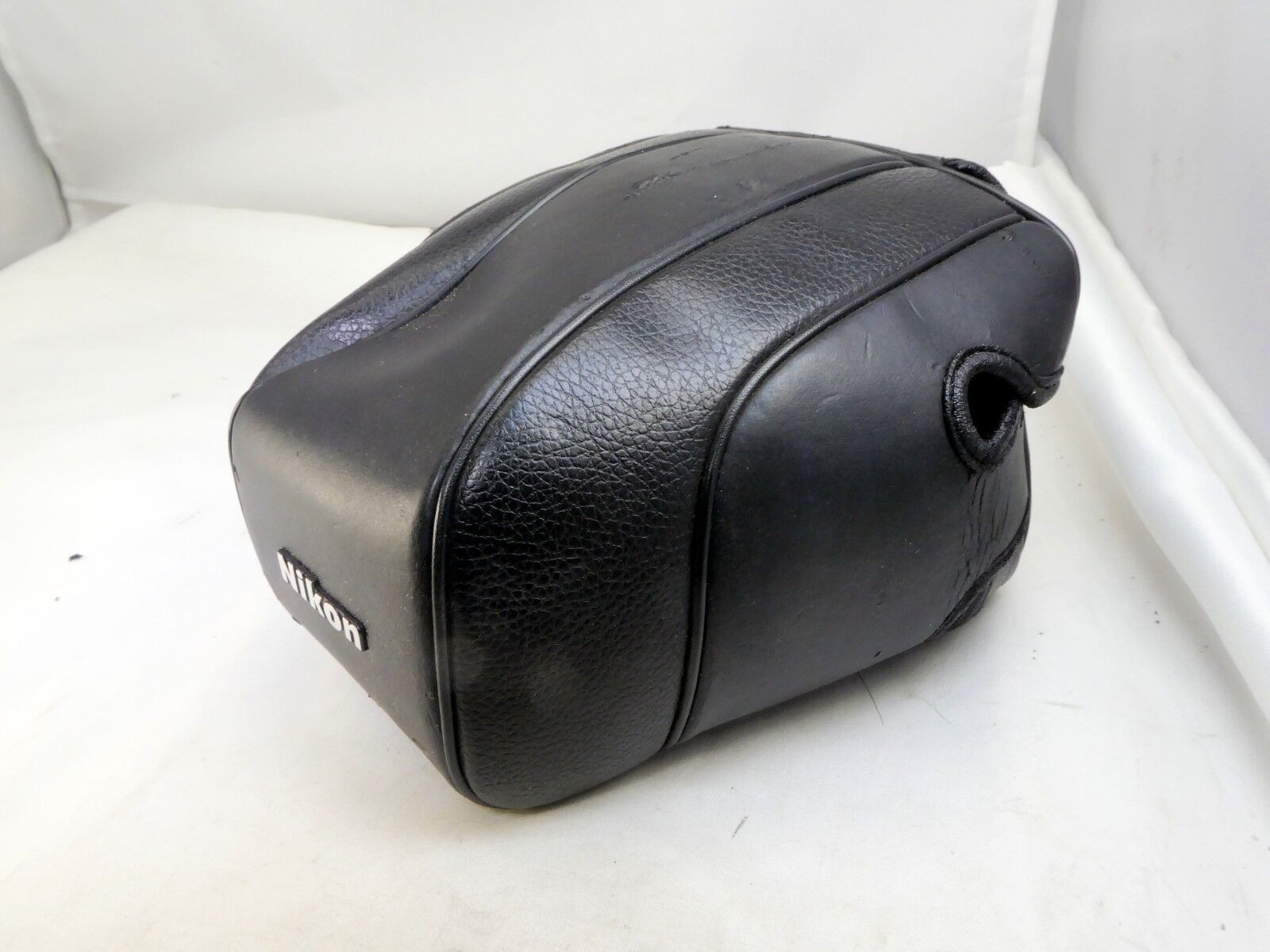 Nikon CF-59 Semi-Soft Case  for N80 cameras with 28-80mm AF Nikkor lens