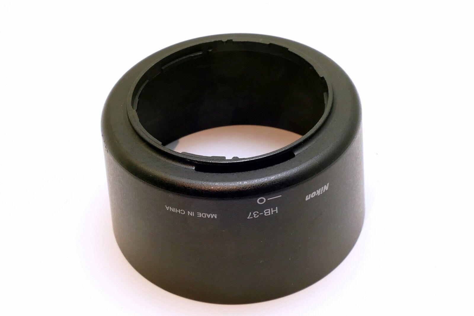 NIKON HB-37 Lens Hood Shade for AF-S VR 85mm f3.5 Nikkor  OEM Genuine