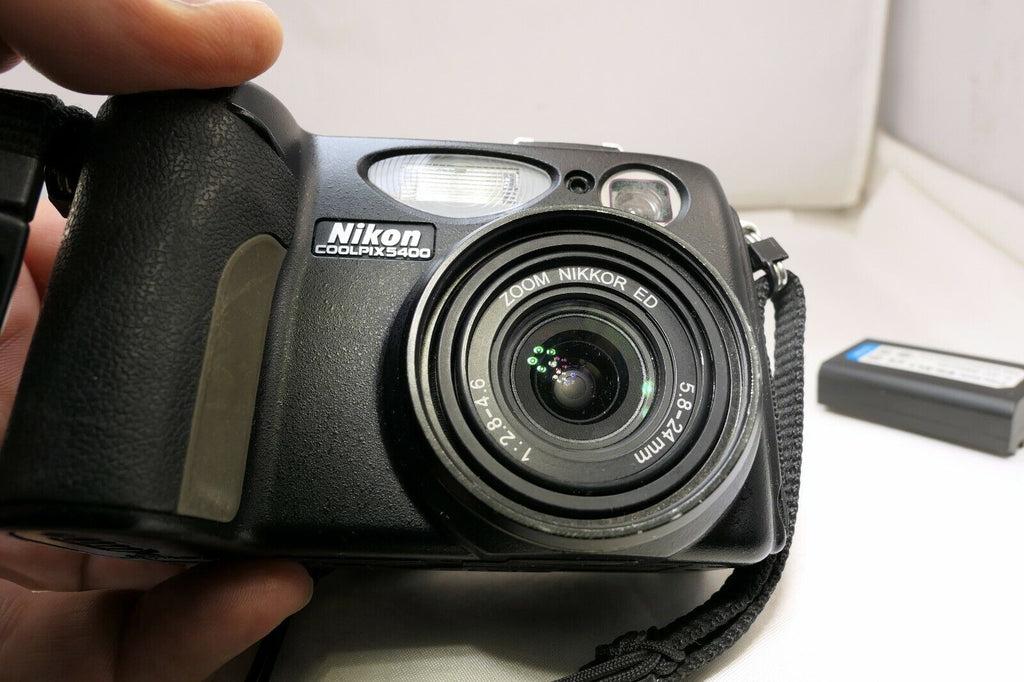 Nikon COOLPIX 5400 5MP Digital Camera AS IS no power