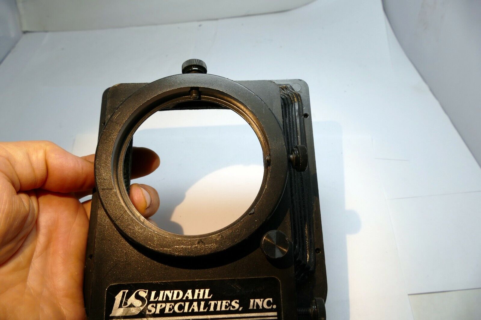 Lindahl Bellows lens Hood 31.1320 Bell-O-Shade Single 3X3 filter slot