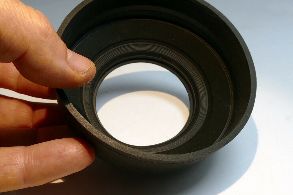 Slip on type Rubber Hood shade for  55mm rim ( parts missing metal ring)