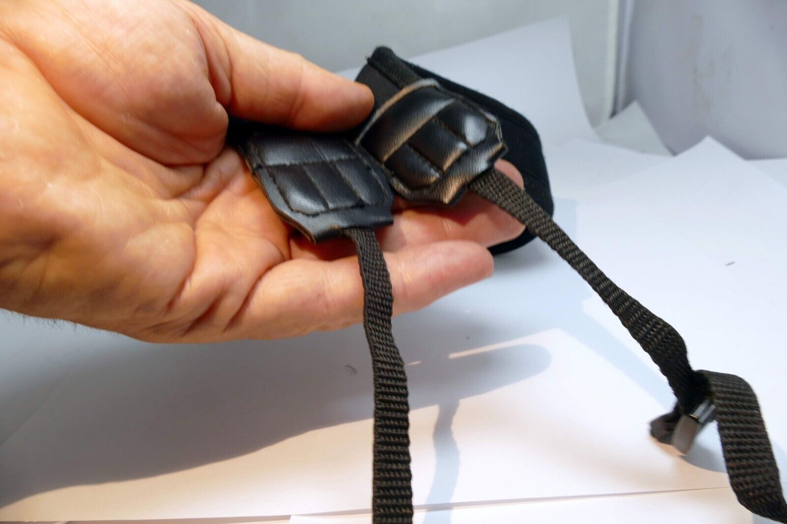 Black Neoprene Padded Shoulder Neck Strap 4cm wide for camera or case