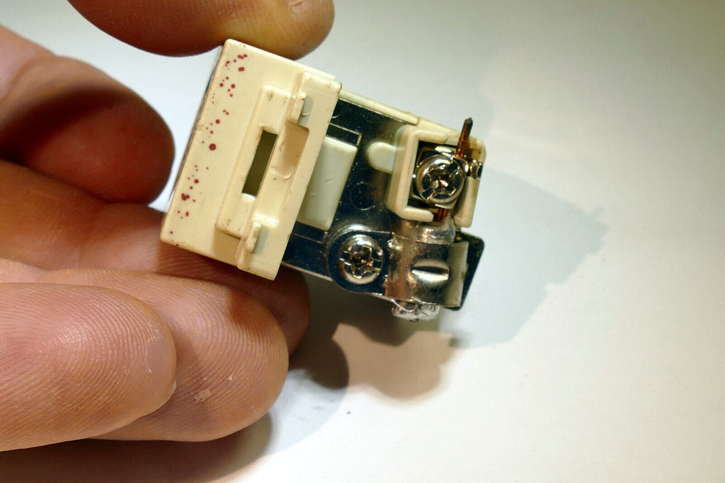 Single COAX  Cable Single Data Jack Rocker Insert in Ivory ndg8511