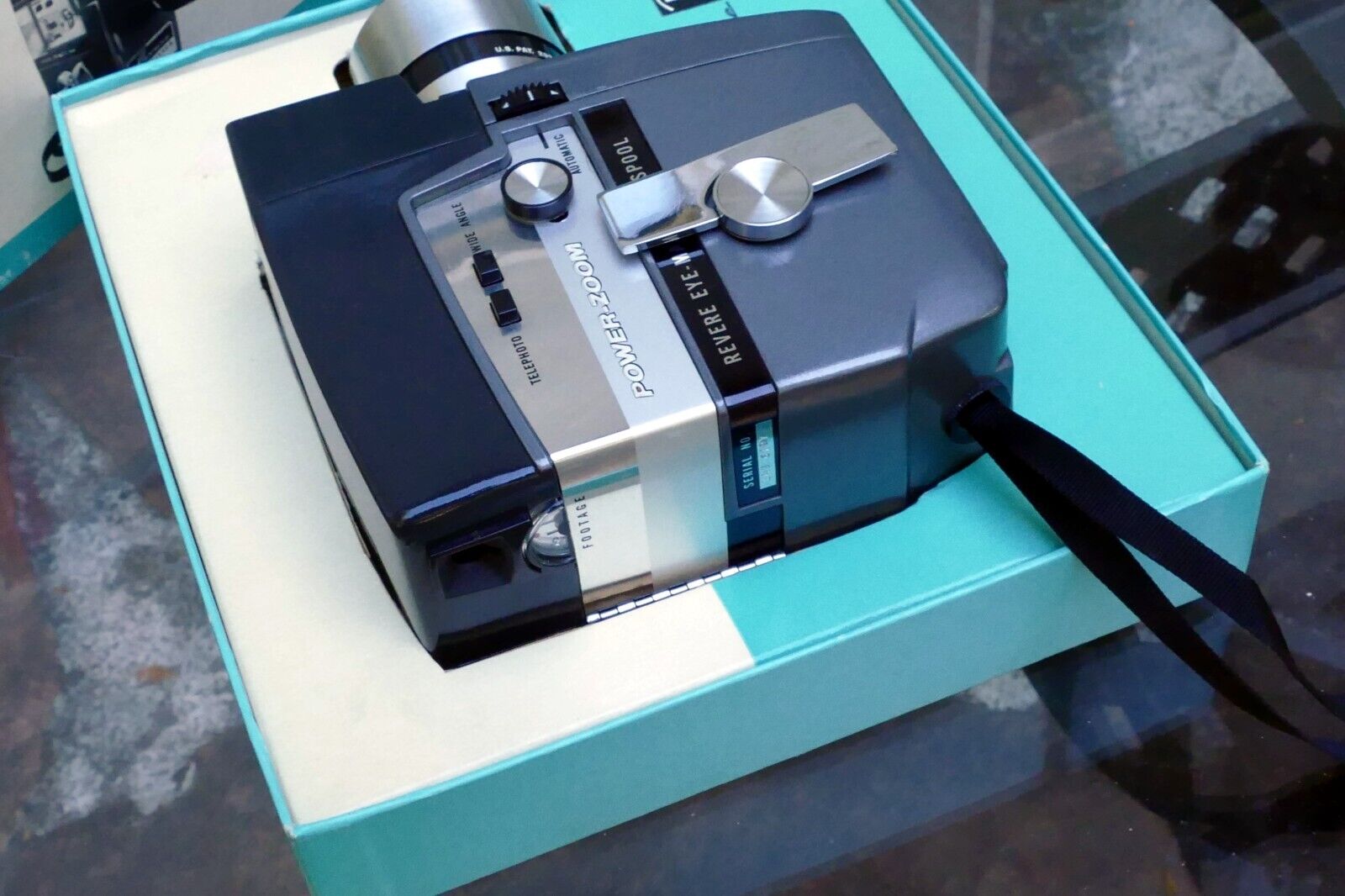 Revere 8 Eye-Matic 8mm Spool Model 143 Power Zoom w/ f1.8 Raptar Lens - AS IS