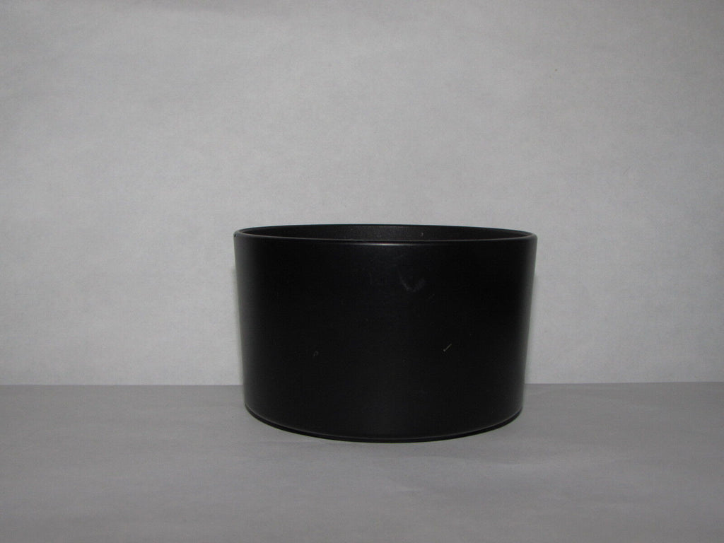 Twist on type Plastic Lens Hood unknown brand 61.7mm ID