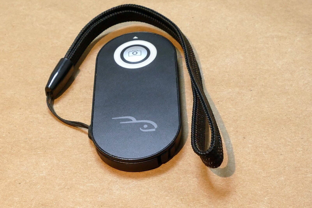 Rocketfish  RF-RSCWLN12 wireless Remote for Nikon SLR Cameras