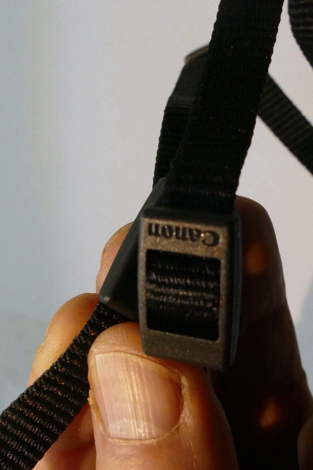 Canon EOS R6 Camera Neck Shoulder Strap Canvas Black/Red - Genuine OEM