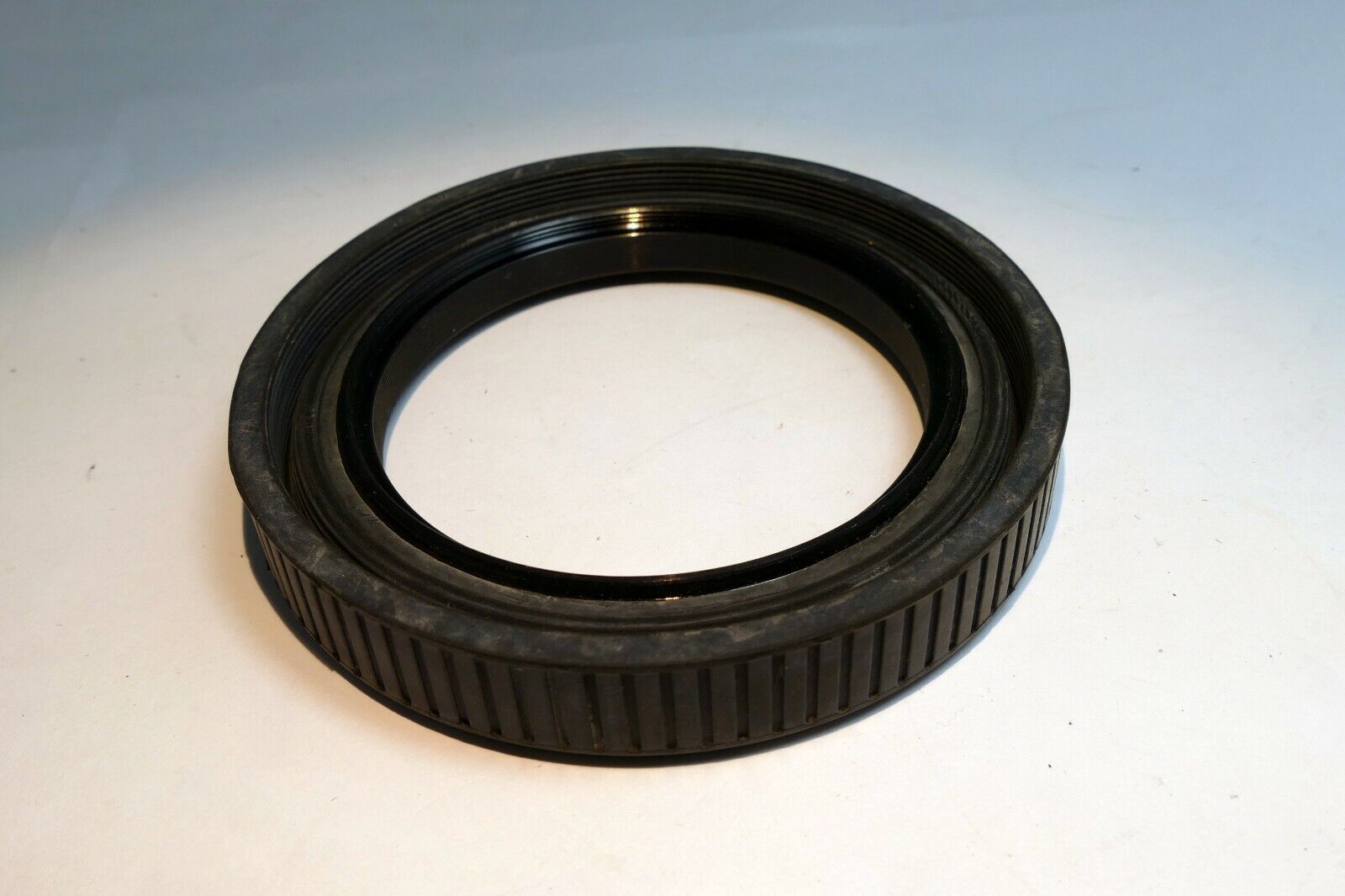 72mm Rubber Lens Hood Shade threaded screw in collapsible telephoto