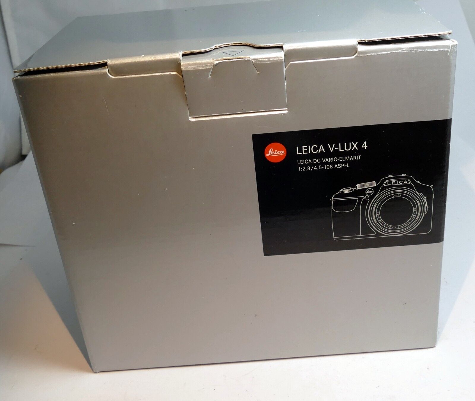 An Empty Box (only ) for  Leica V-Lux 4 DC vario Elmarit 4.5-108mm f2.8 18191
