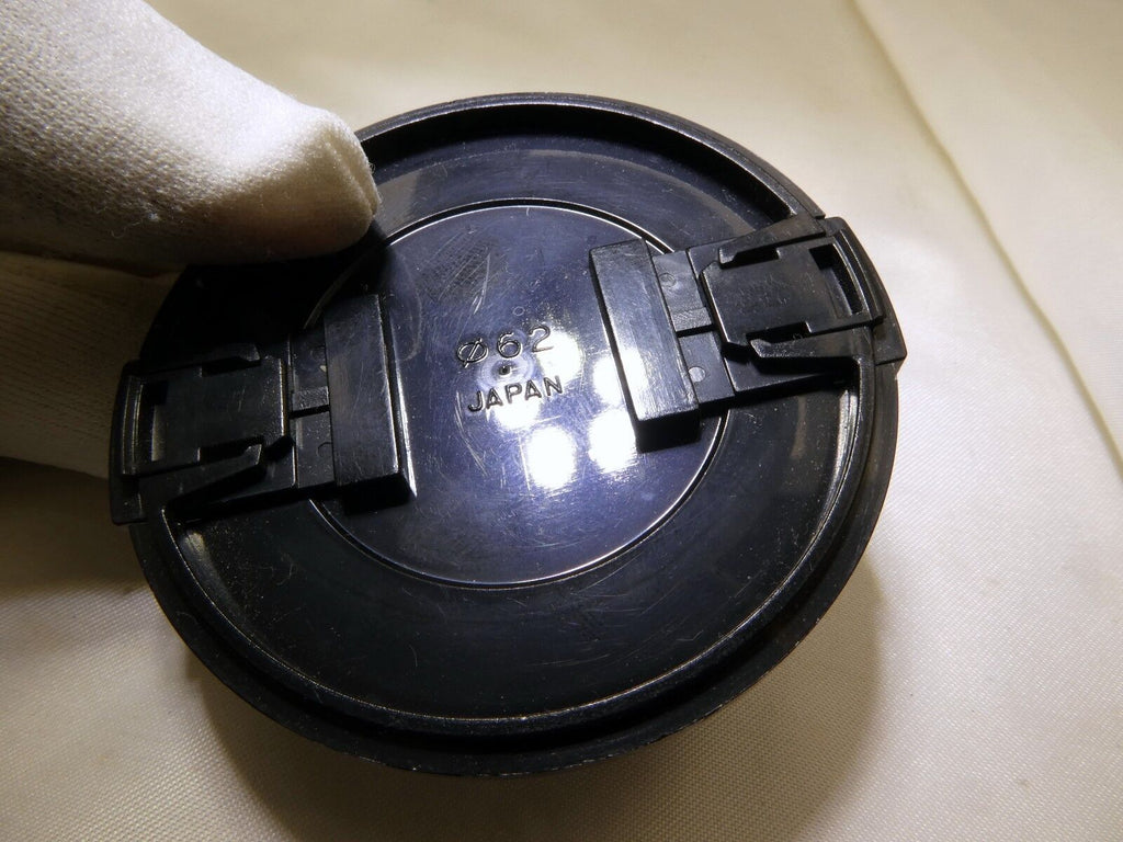Lens Front Cap Tokina 62mm snap on type AT-X PRO