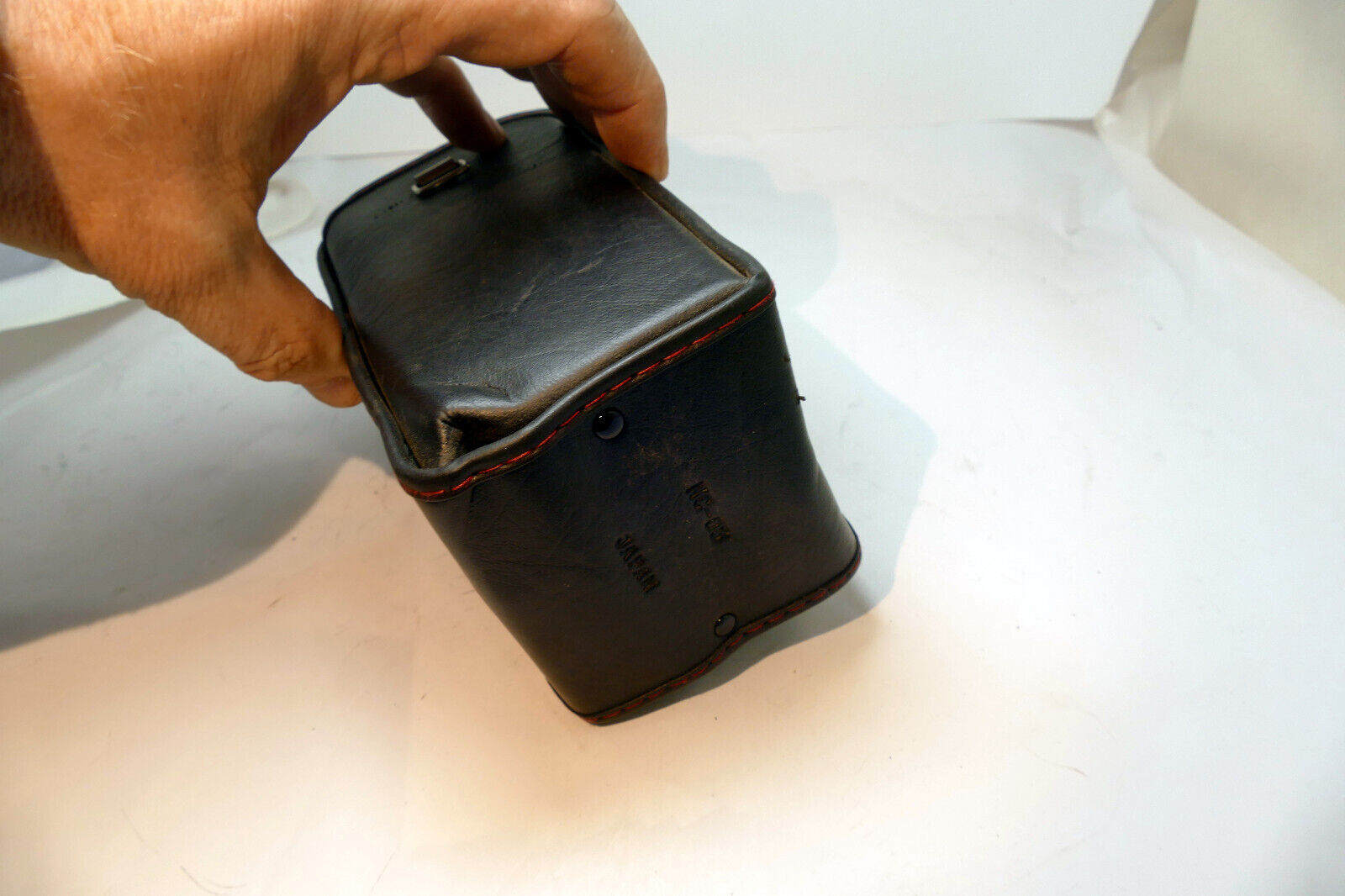 Sigma Hard Lens Case for 135mm f2.8 ( fits 25-105mm 28-200mm AF ) 3X6"