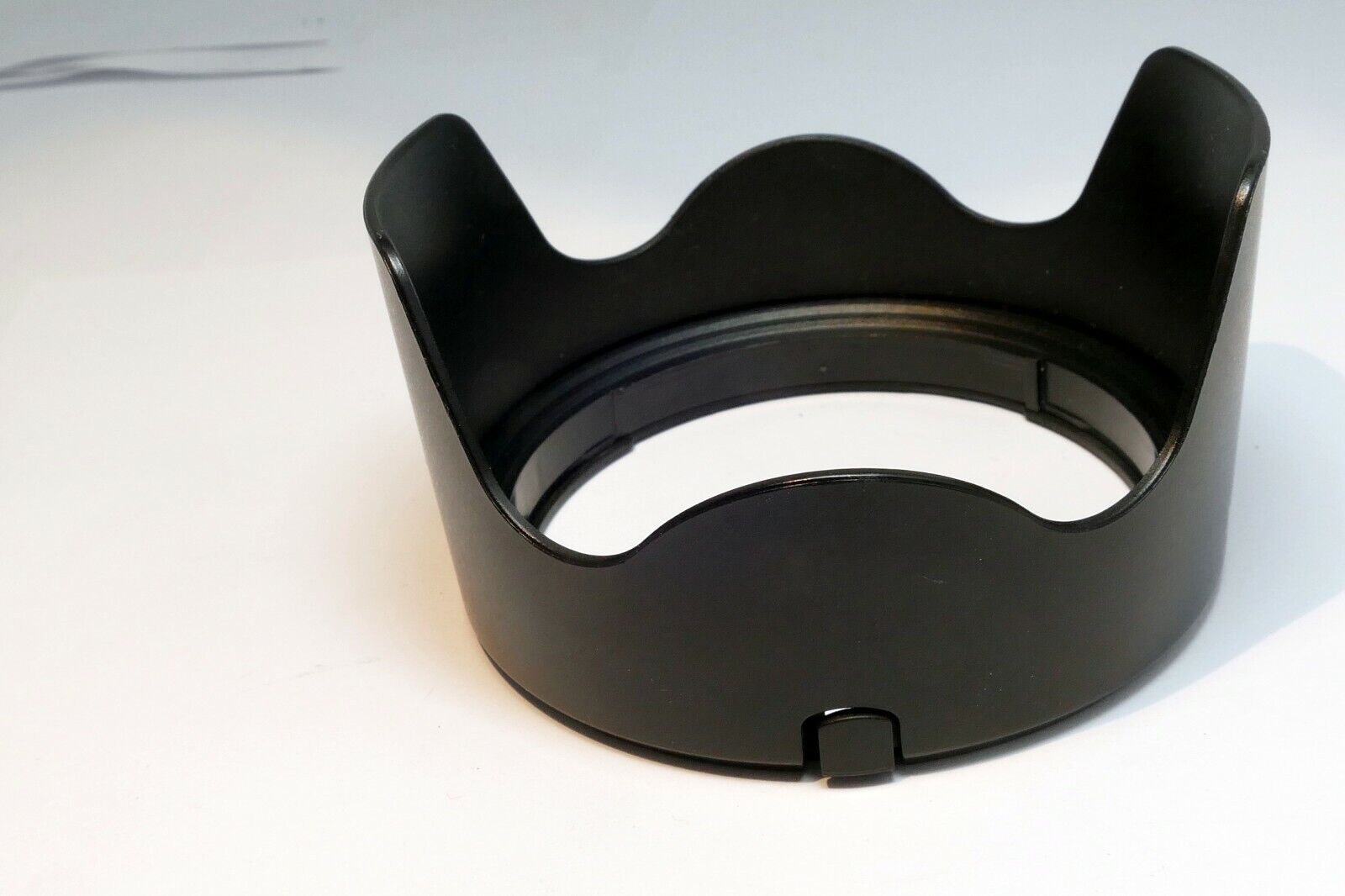 Replacement LH-72 Lens Hood Shade for Canon EF 35mm f2.0 IS USM f2 EW-72