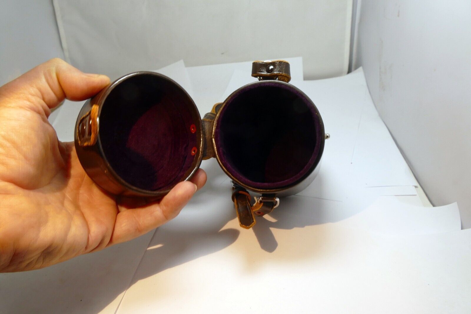 Nikon NIKKOR Lens Hard Case (for 85mm f1.8 Nikkor Ai-s f2 Non-AI ) - Genuine OEM