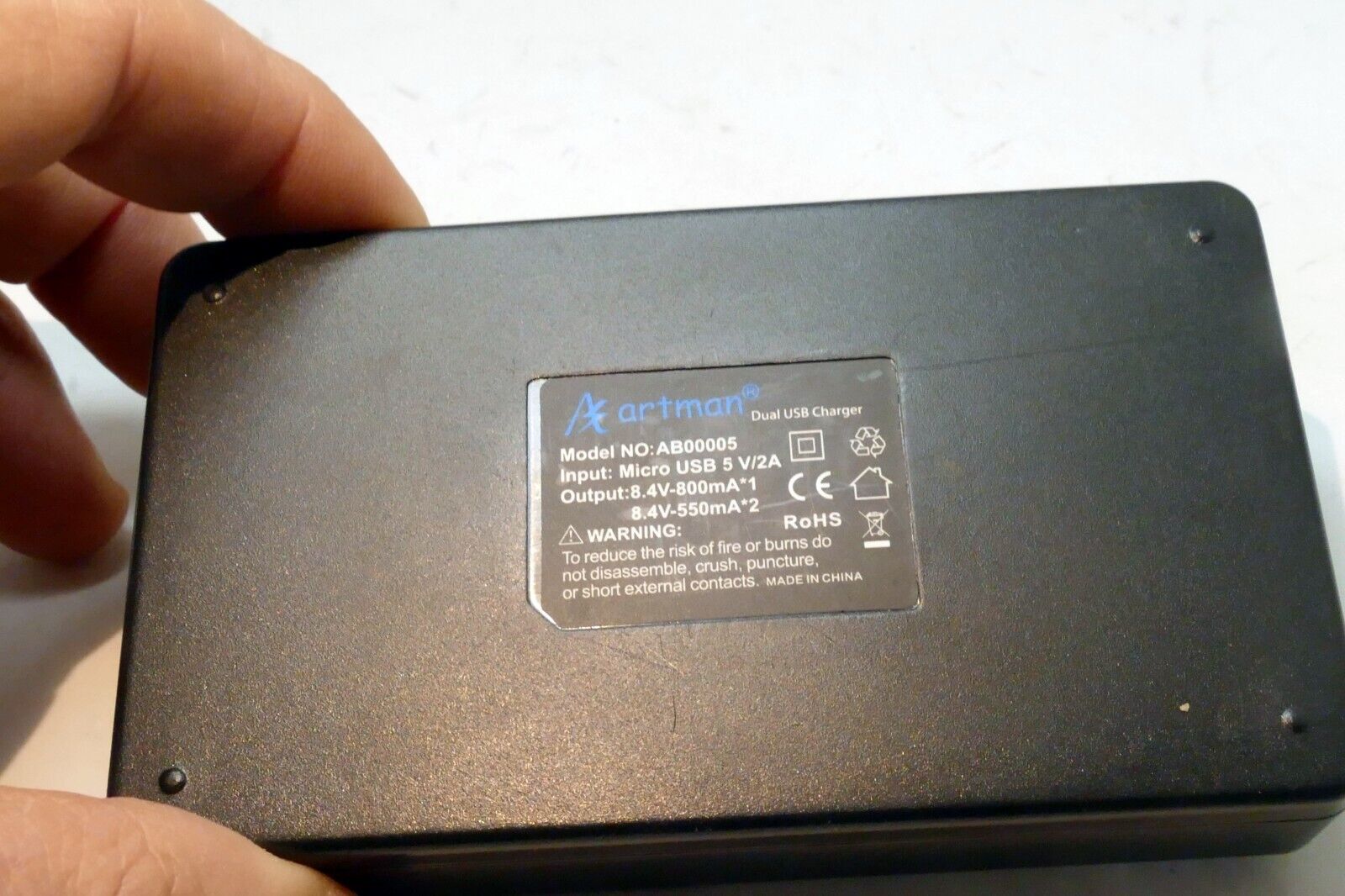 Firstpower dual USB Charger for battery LP-E6 - MISING USB CABLE (with issues)