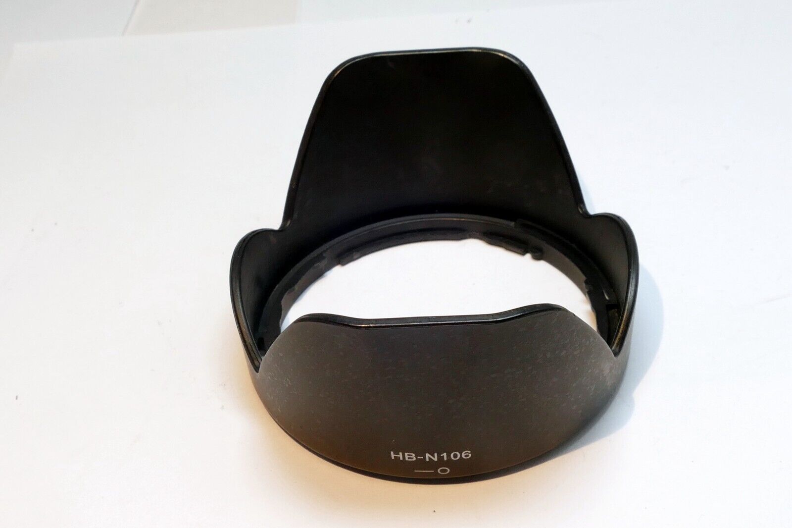 HB-N106 Lens Hood for Nikon D3200 18-55mm f3.5-5.6G VR AF-P 10-100mm PD