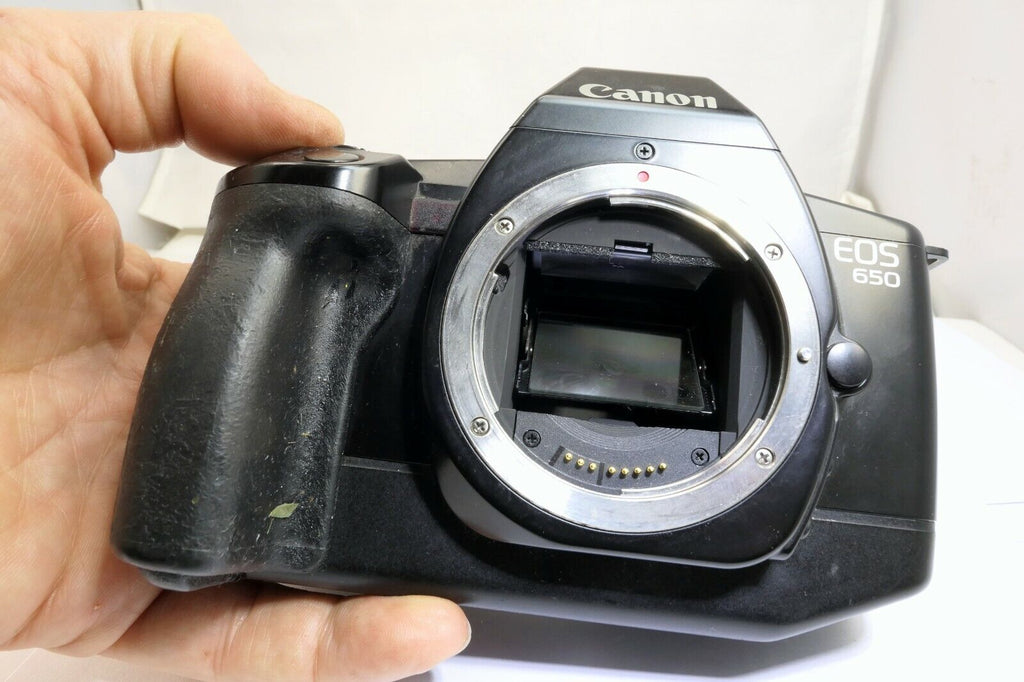 Canon EOS 650 35mm SLR Film SLR body only vintage