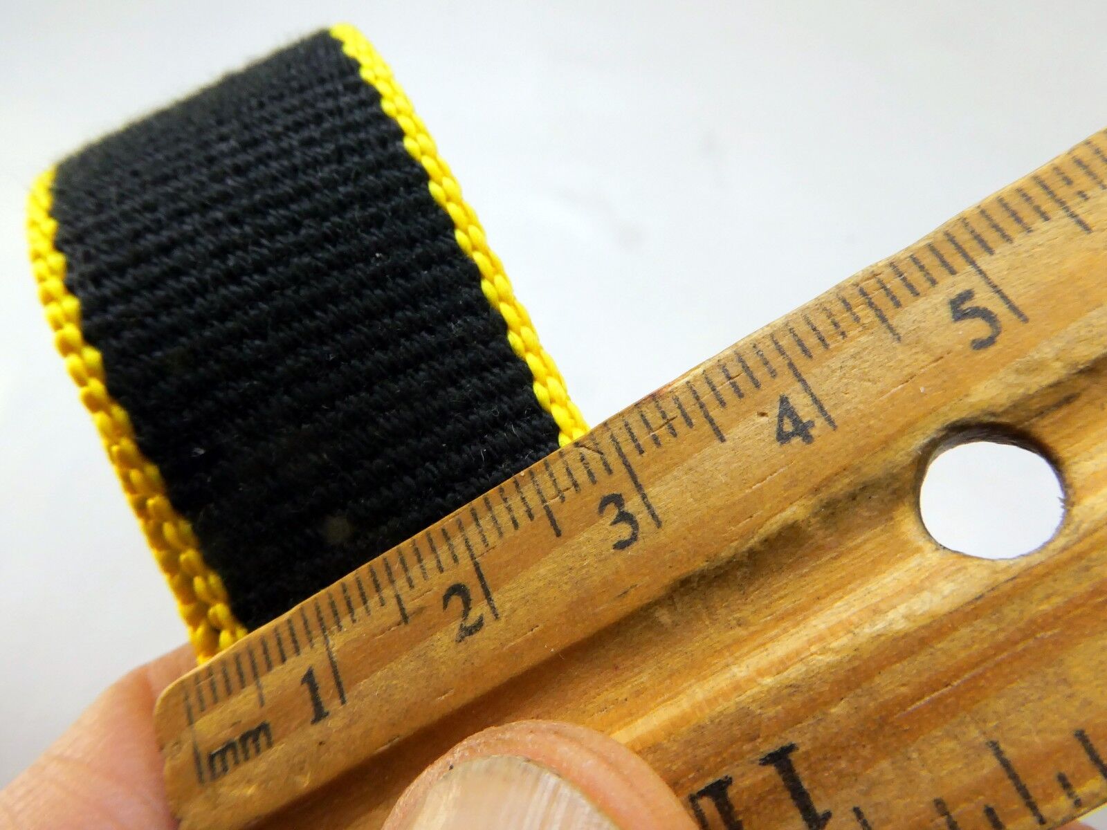 Black Yellow Camera strap 2.5cm wide shoulder neck Made in Germany Sturdy