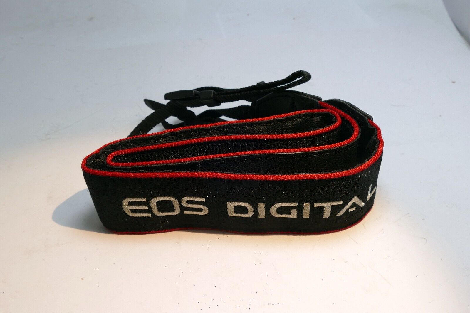 Canon EOS SLR Digital Camera Neck Shoulder Strap Black - Genuine OEM