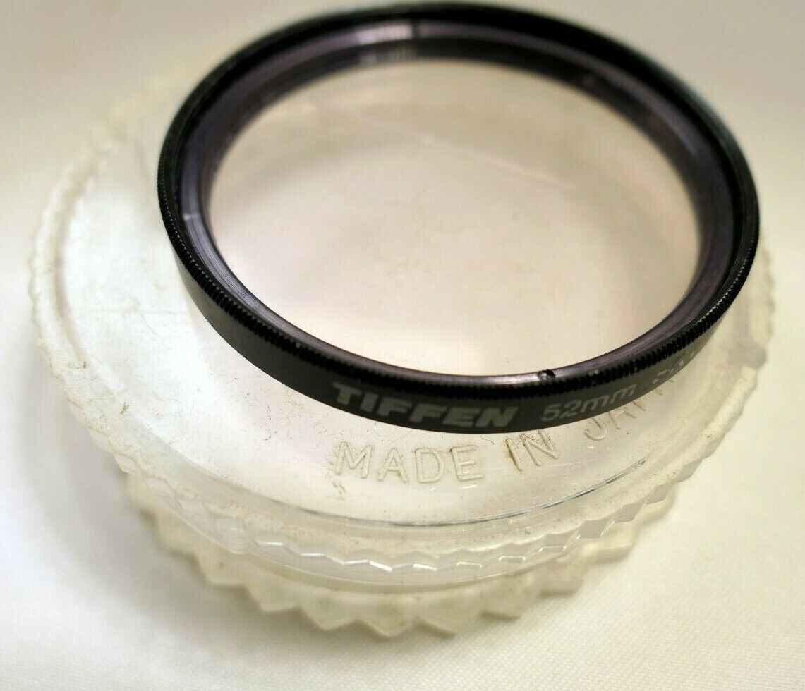 Tiffen 52mm Skylight  1A Lens filter