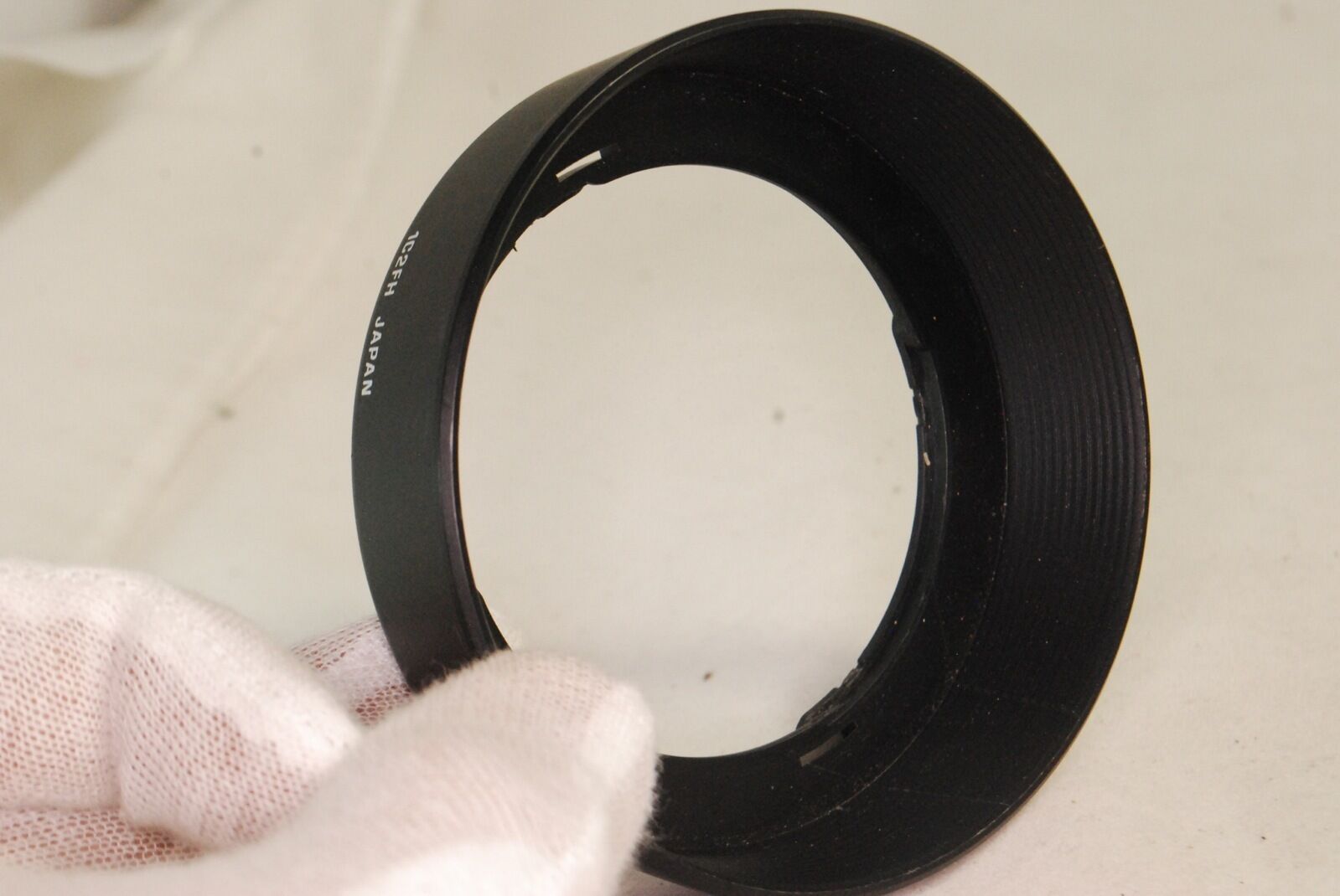 Genuine TAMRON 1C2FH Plastic Lens Hood Made in Japan 28-80mm f3.5-5.6 AF zoom