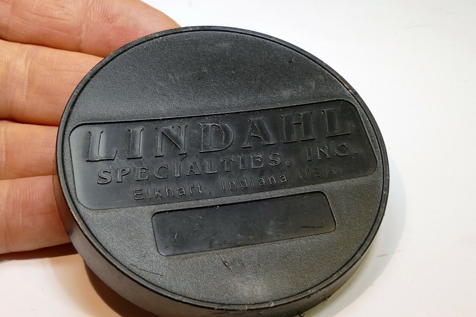 Lindahl Snap-on Plastic Front Lens Cap  Black  71mm ID