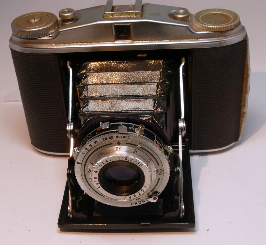 Agfa-Ansco Speedex Special Folding Camera With 85mm f/4.5 Apotar Lens 4X5 medium