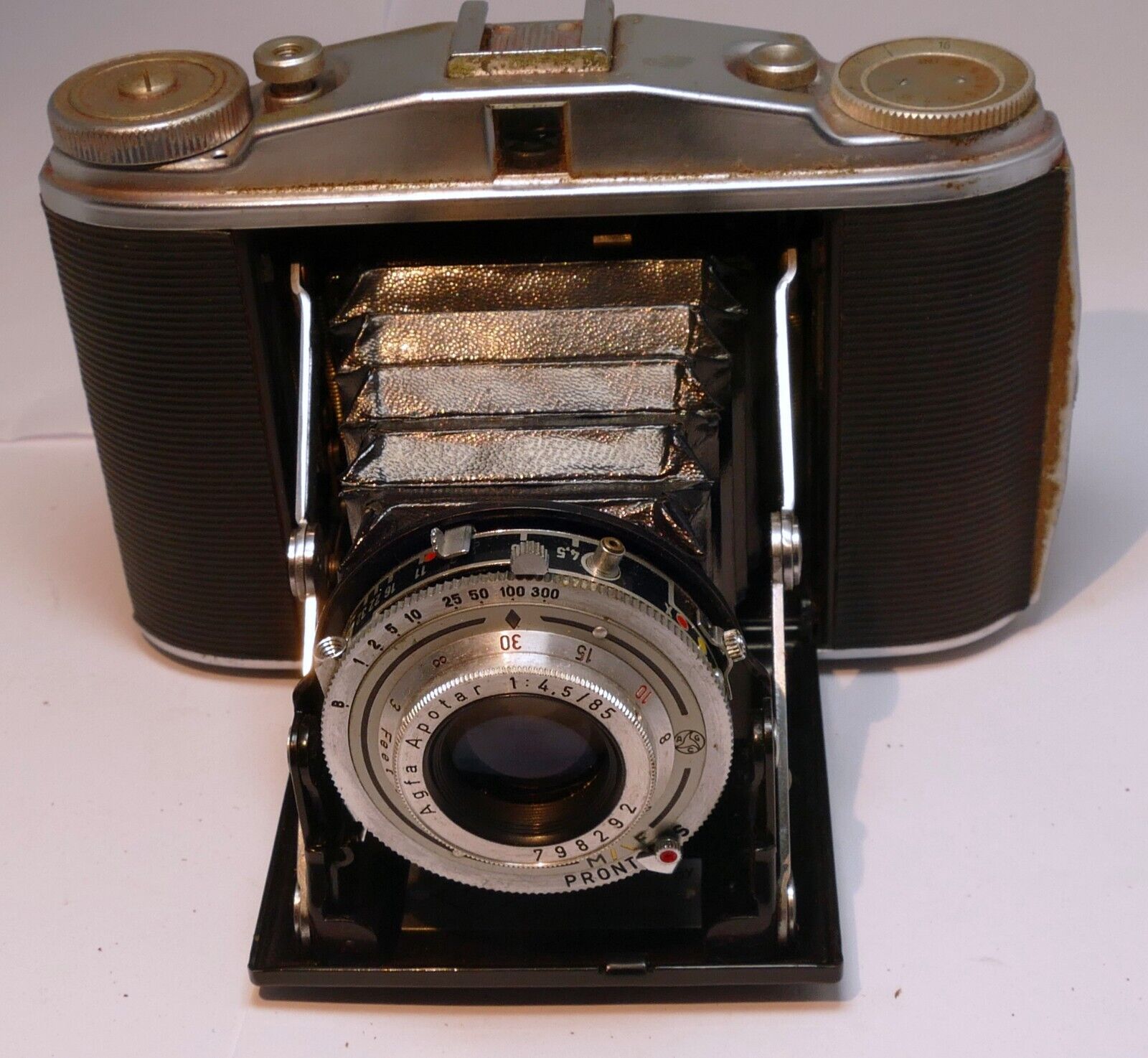 Agfa-Ansco Speedex Special Folding Camera With 85mm f/4.5 Apotar Lens 4X5 medium