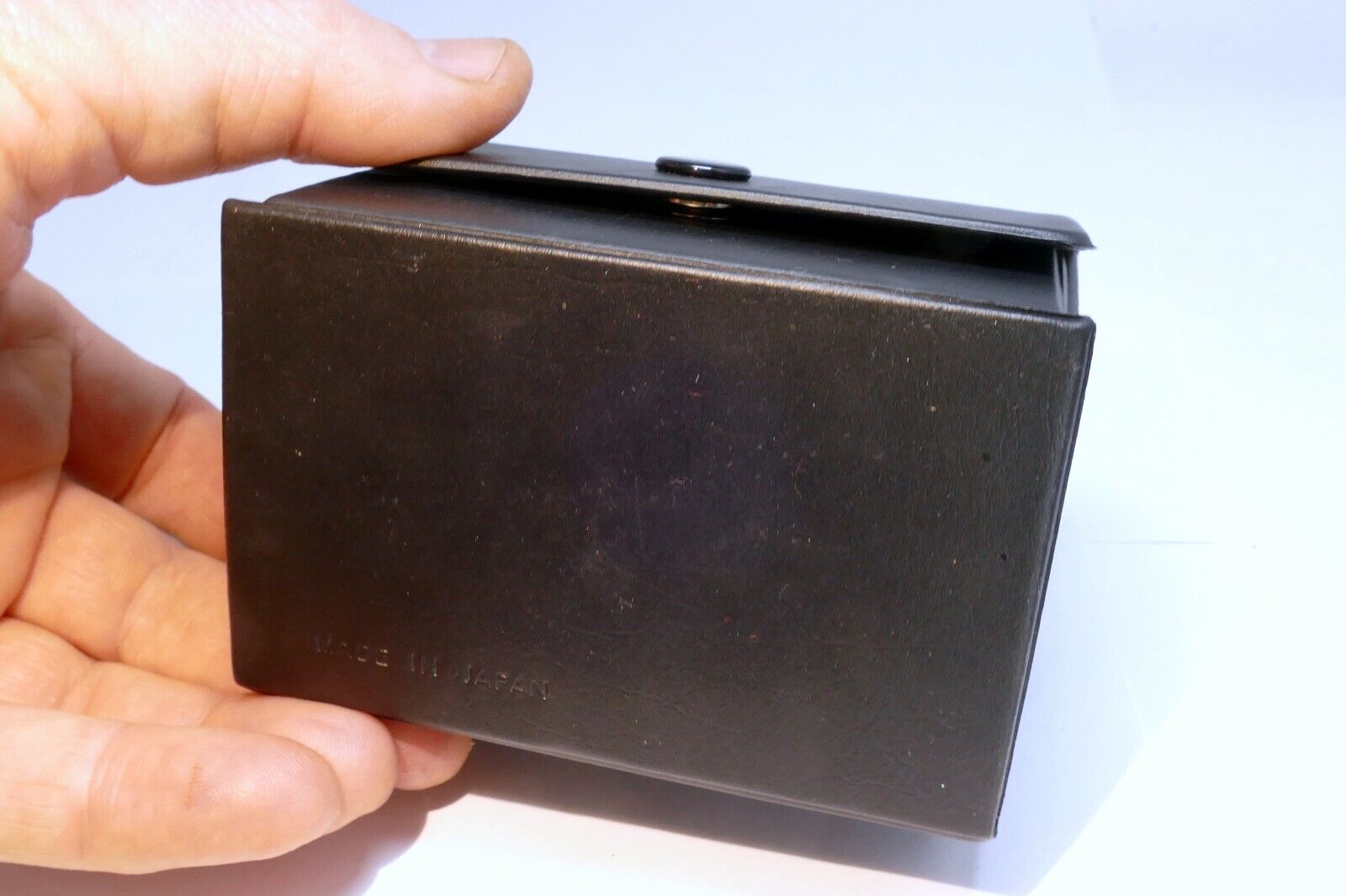 Hard Case 2X2X3.5"  for 50mm 18-55mm lens  small protective