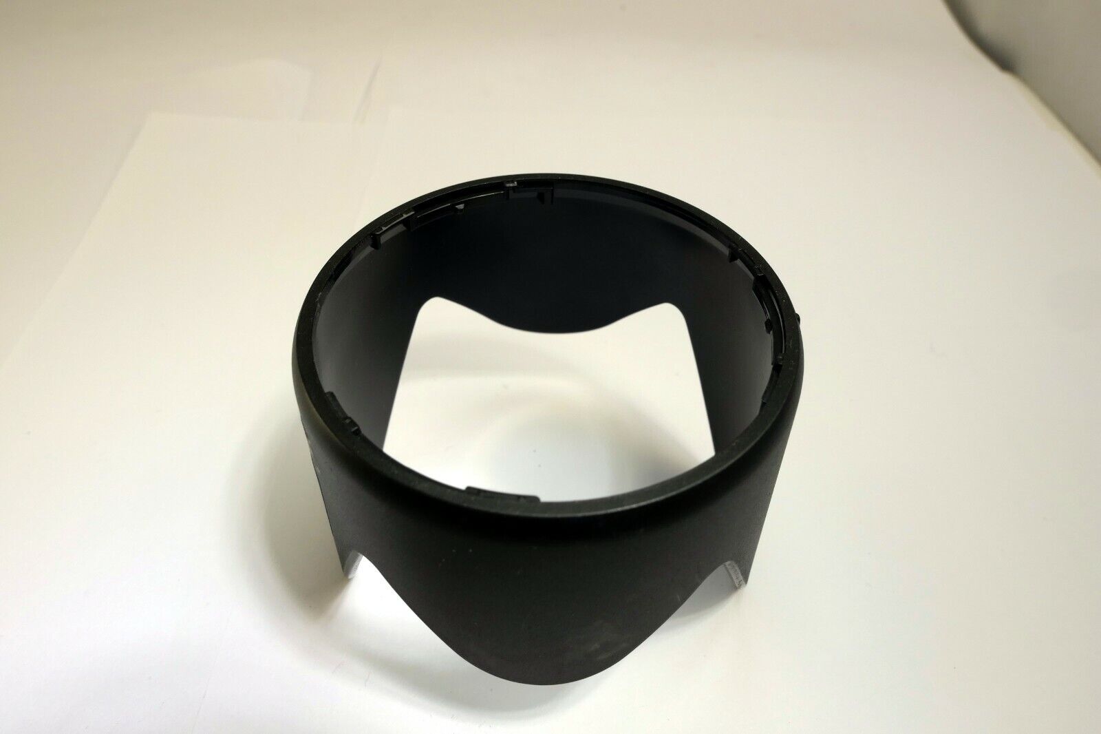 Lens Hood Shade 59mm ID unknown brand twist on type Telephoto