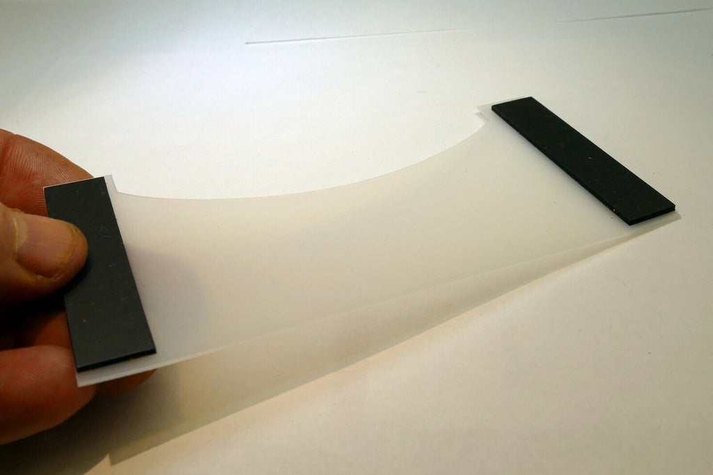 Lindahl Vignette White Mask 2.5X5" Smooth Bottom Arc magnetic frame