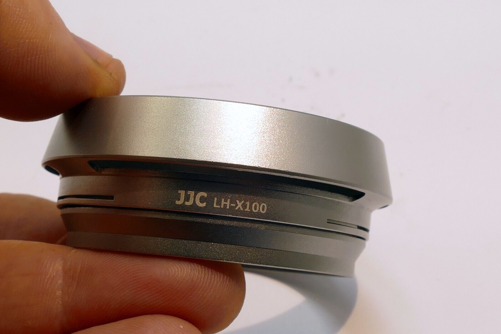 JJC LH-X100 Metal round Bayonet Hood Shade for Fujinon X100 camera lens