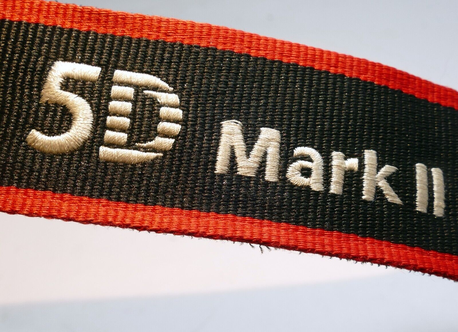Canon EOS 5D Mark II  Digital Camera Neck Shoulder Strap  - Genuine OEM
