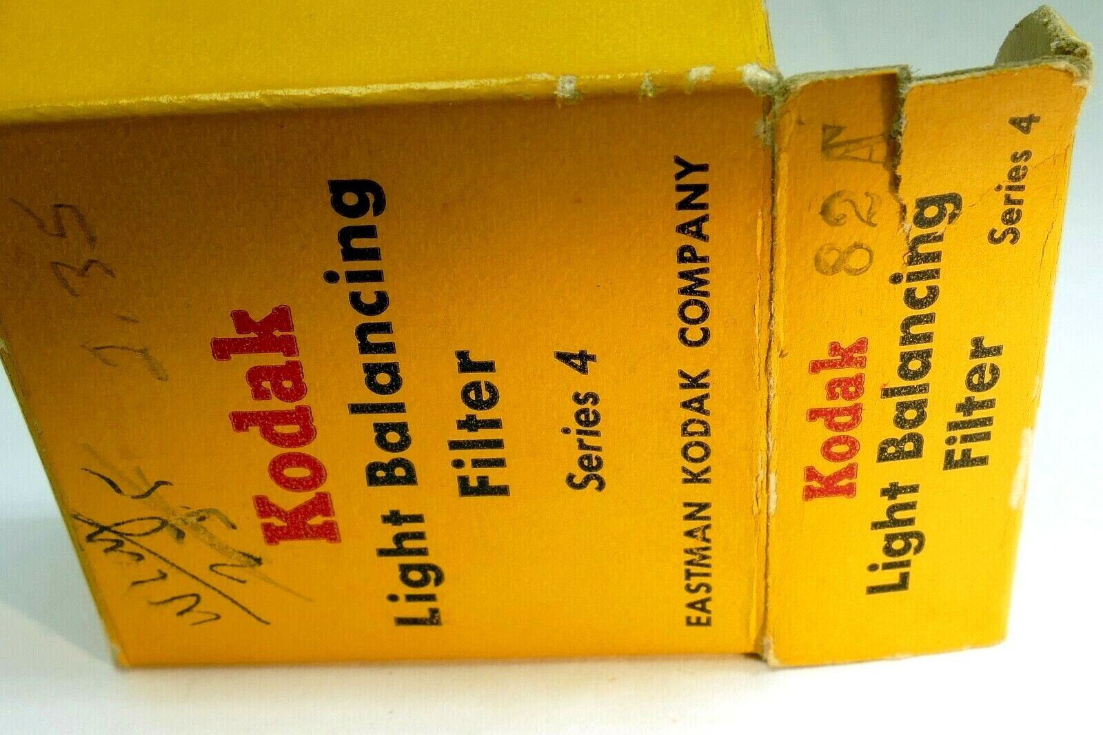 KODAK Lens Filter Series IV 4 drop in type Daylight 82A warming
