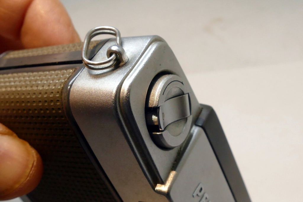 OLYMPUS PEN EE Zuiko 2.8cm F/3.5 Half Flame Film Camera AS IS for PARTS REPAIR