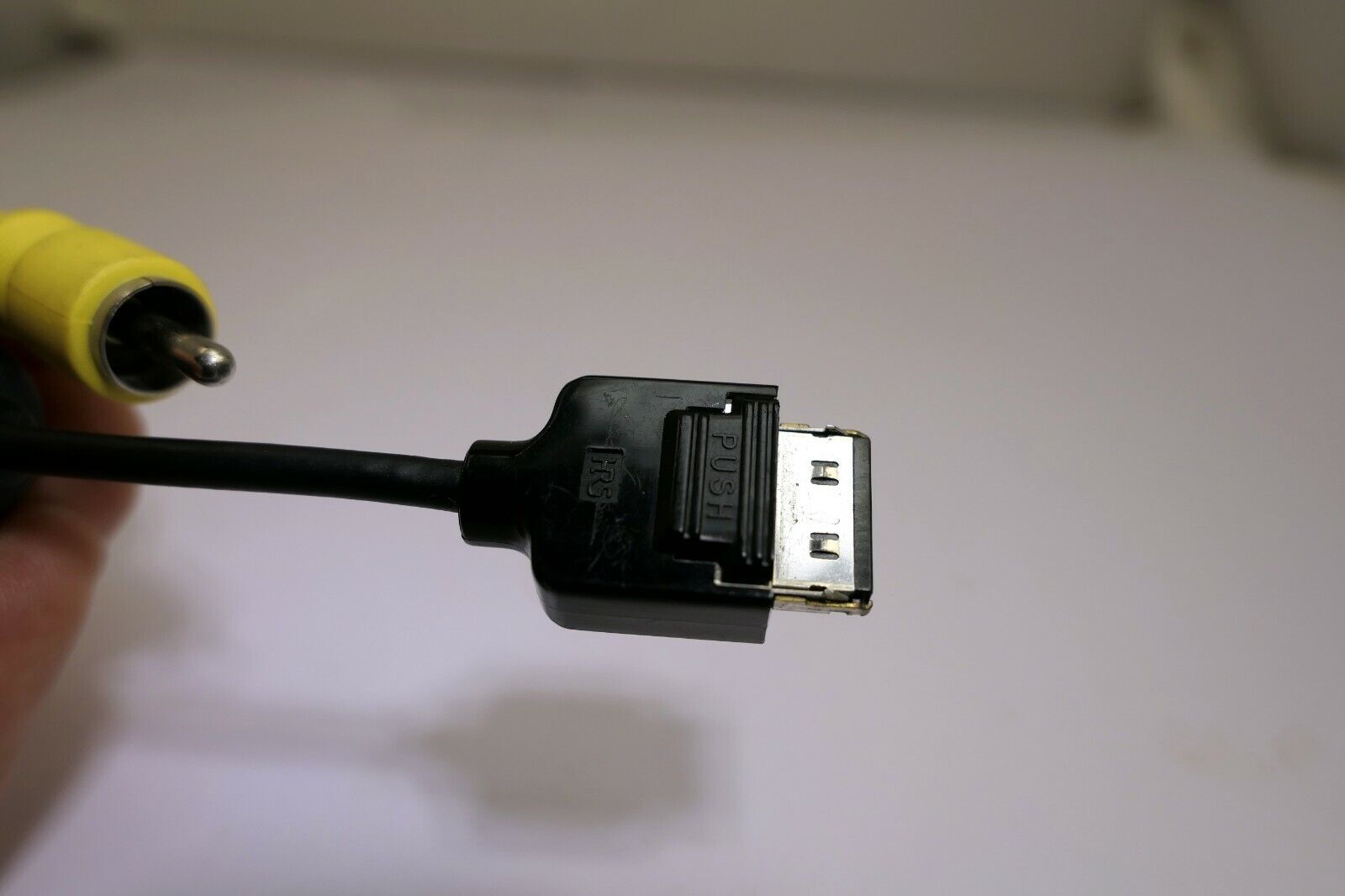 Canon HR5 Video RCA Cable for Canon Cameras