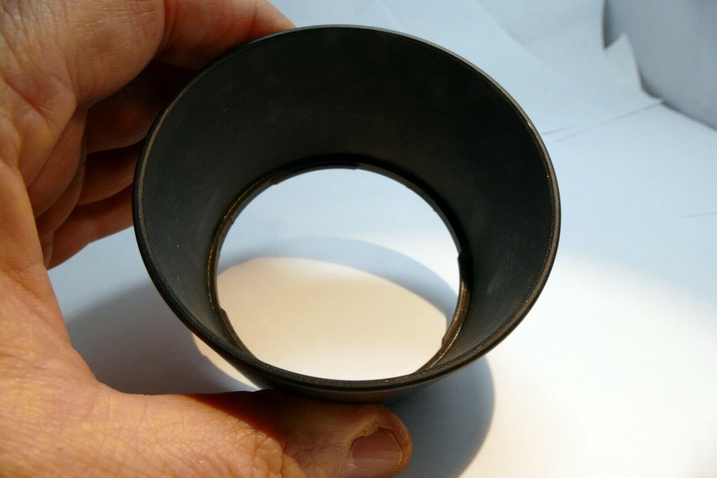 69.5mm ID Petal Shaped Plastic Lens Hood  Telephoto 70-300mm AF zoom