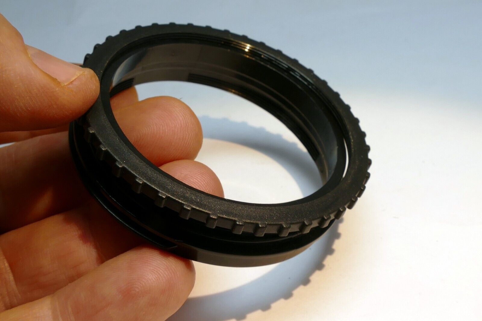 Lens Ring adapter 58mm for petal hood threaded plastic with locking ring