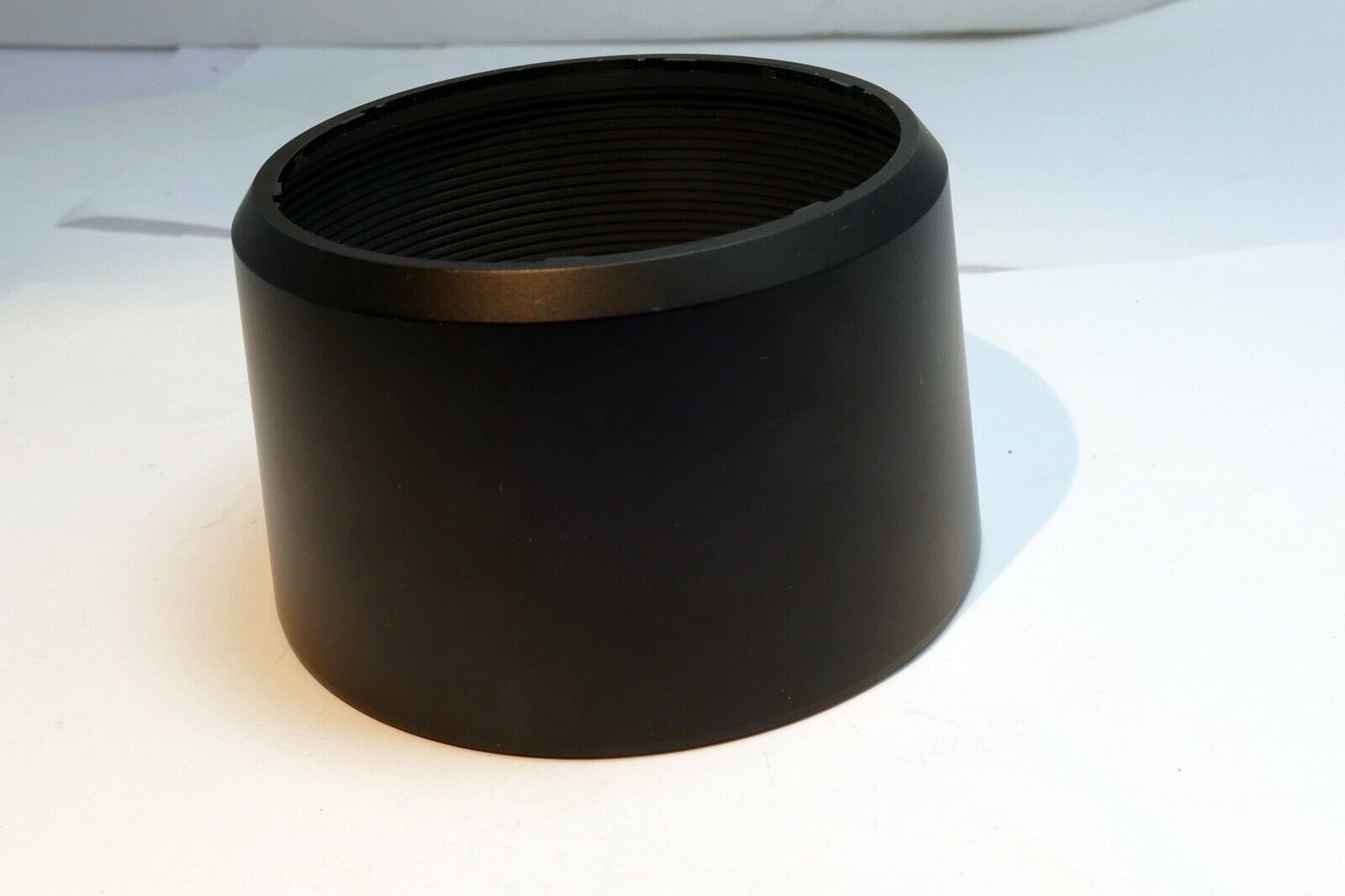 Nikon HB-26 Lens hood Shade for 70-300mm f4-5.6 AF ED Nikkor Genuine OEM