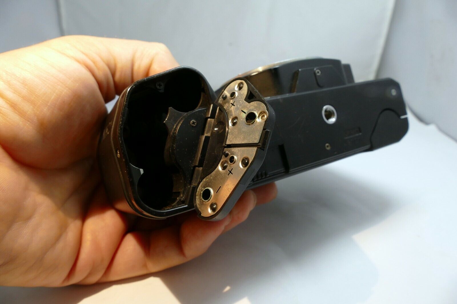 Chinon CP-7m 35mm SLR Film Camera body only  - AS IS parts