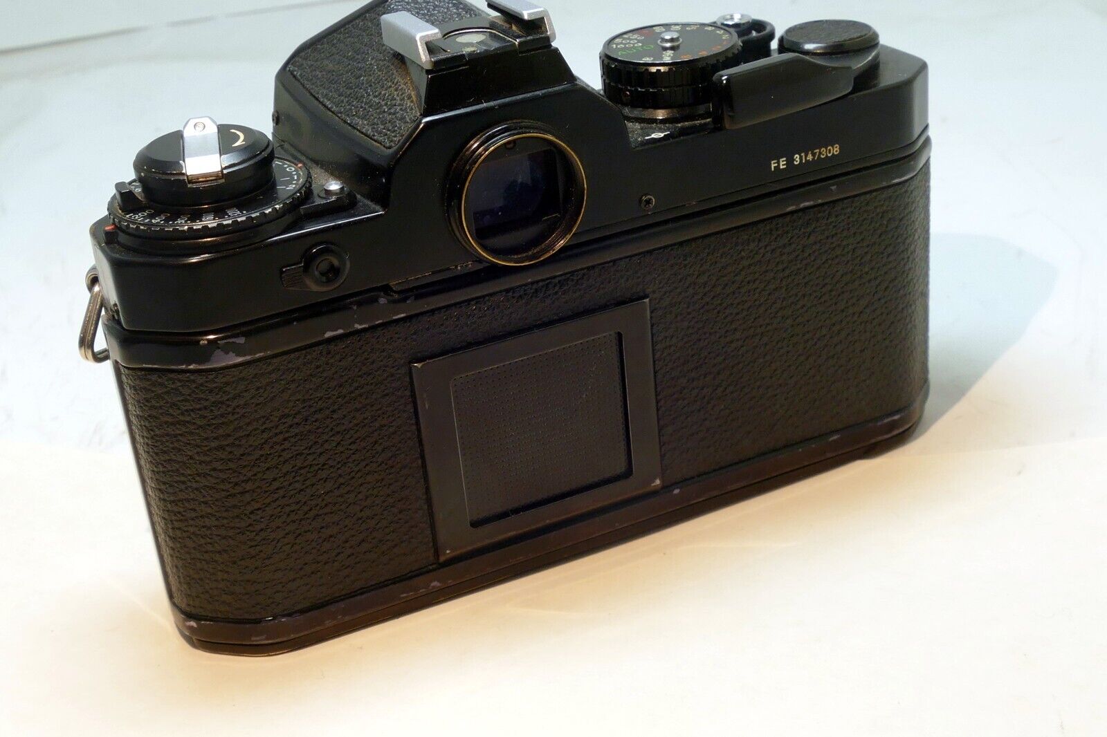 Nikon FE Black 35mm SLR Film Camera Body Only - tested, works good
