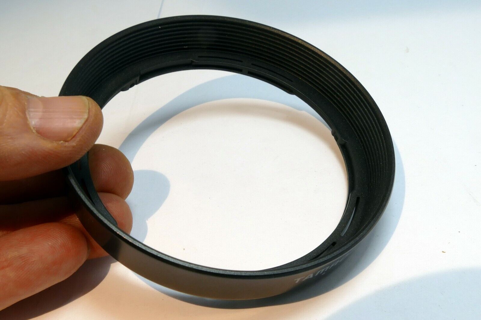 Tamron B5FH Lens Hood Shade 28-200mm F3.8-5.6 Aspherical  (72mm rim)