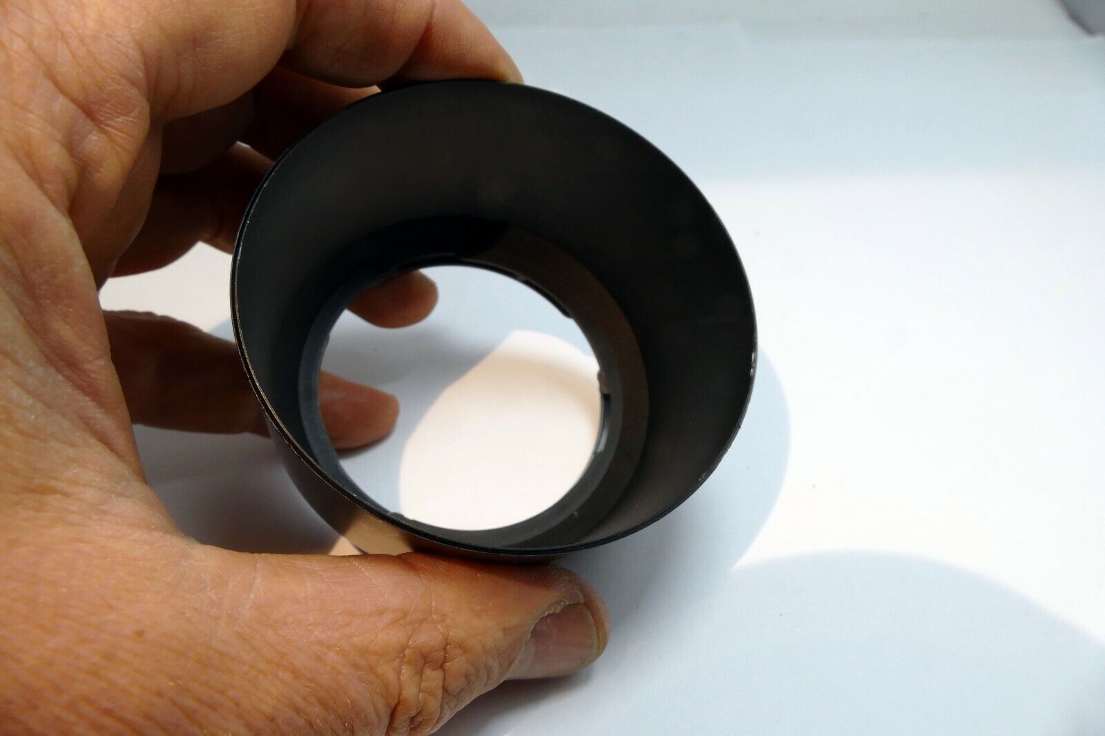 Tamron 58FH Lens Hood Shade Twist on Lens Hood for 70-210mm f4-5.6 AF & Adaptall