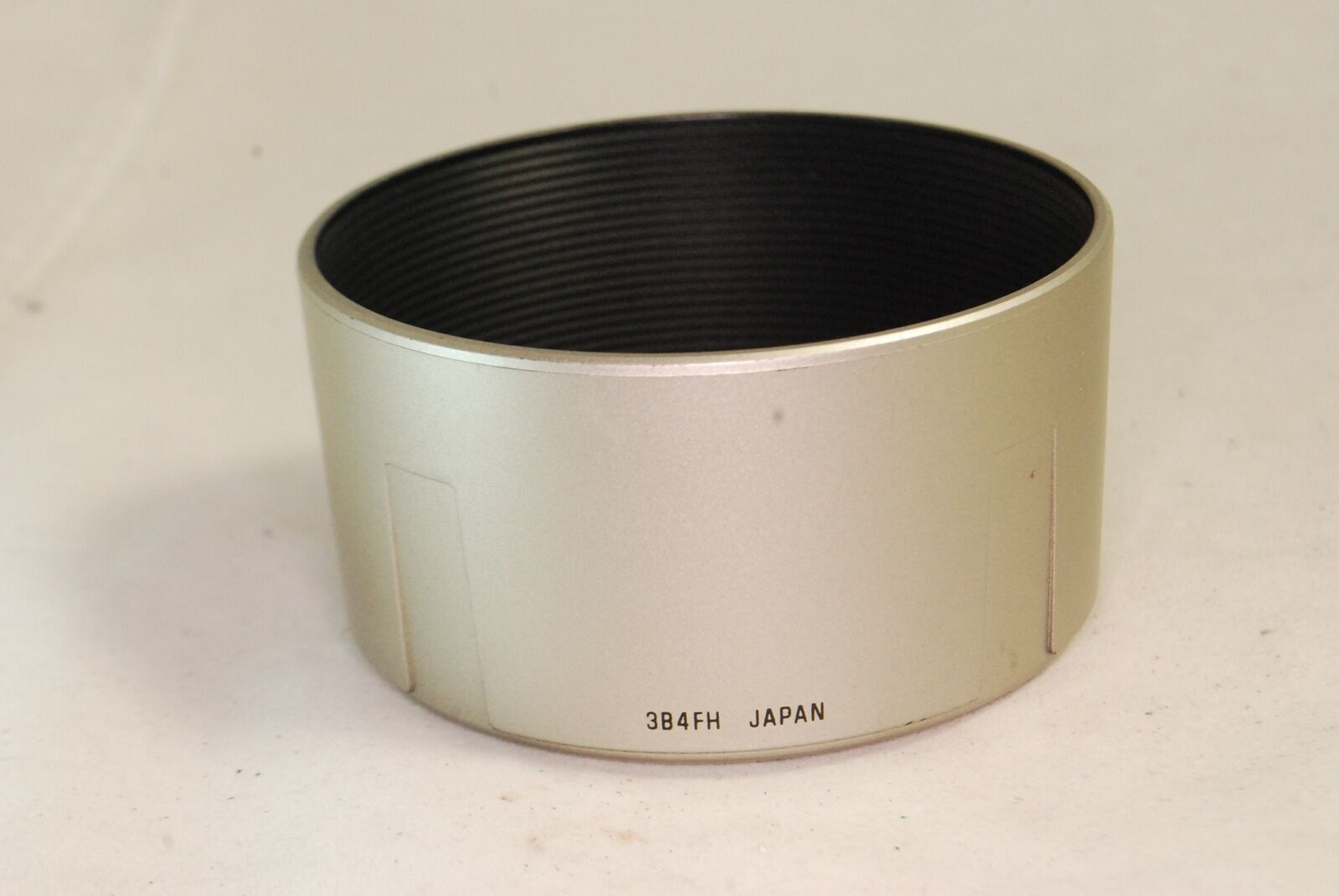 Tamron 3B4FH Lens Hood for 70-300mm f4-5.6 LD Macro AF Lens S3109001