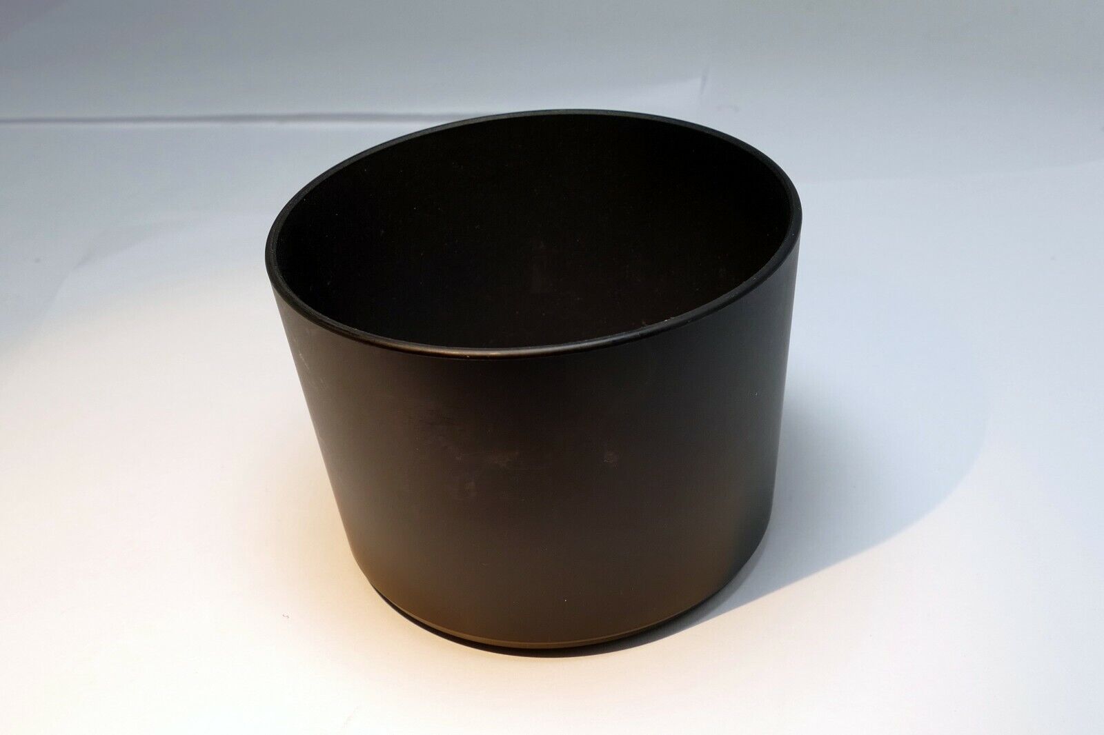 58-60mm Twist on Lens Hood Shade