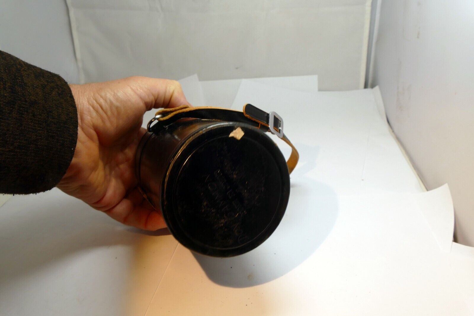 Nikon CL-16 Lens Hard Case (for Ai Ai-s 85mm f2.0 Nikkor ) - Genuine OEM