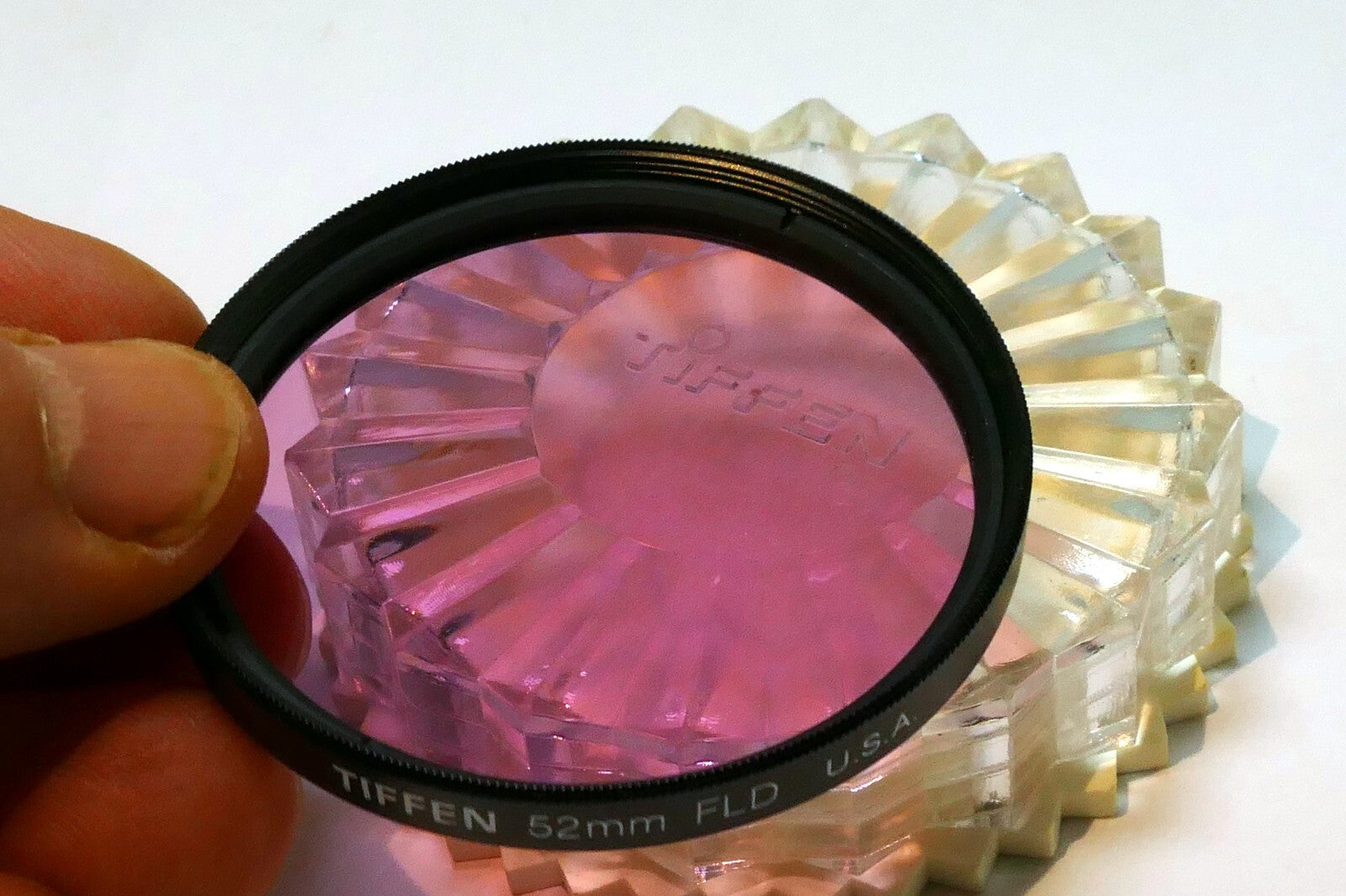 Tiffen Lens Filter 52mm FLD made in USA Fluorescent for Daylight Film - mint