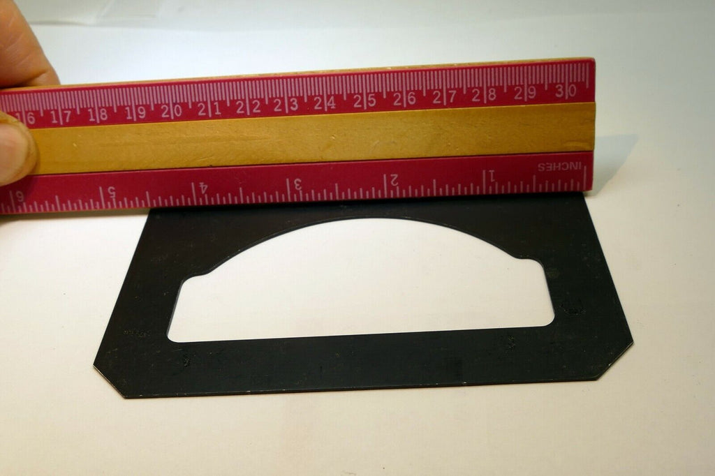 Lindahl Vignette White Mask 4.5X4.5" Smooth Bottom Arc frame solid