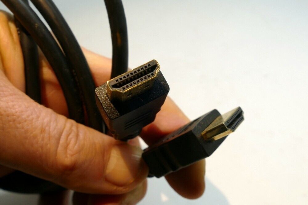 Male to Male HDMI Video CABLE Cord gold-plated - 6 feet long protected