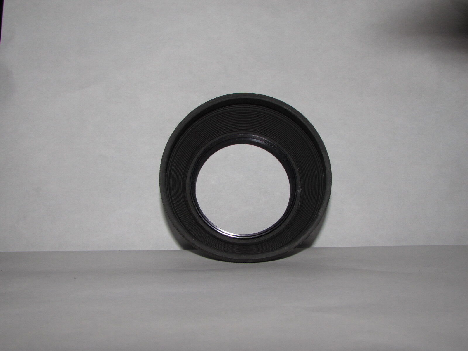 Used 52mm Collapsible Rubber Lens Hood Shade B20244