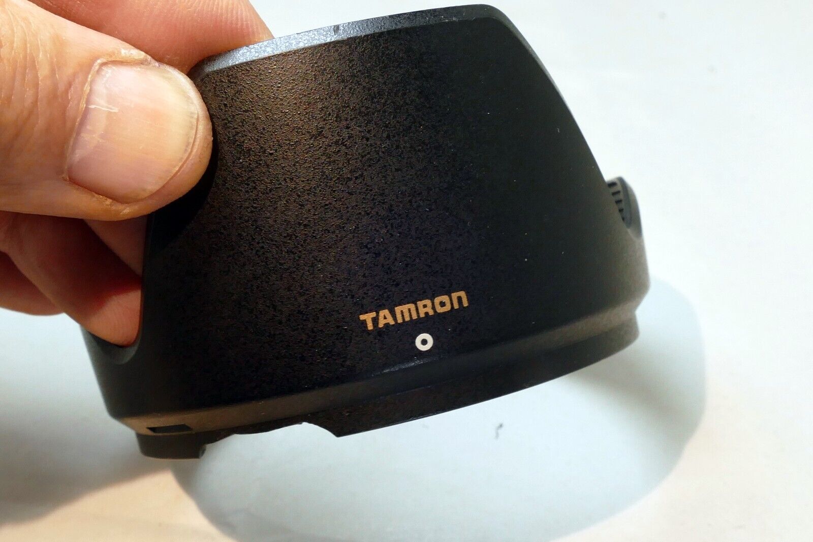 Tamron AB003 Lens Hood Shade For  AF 17-50mmf2.8 18-270mm VC (72mm) - Damaged